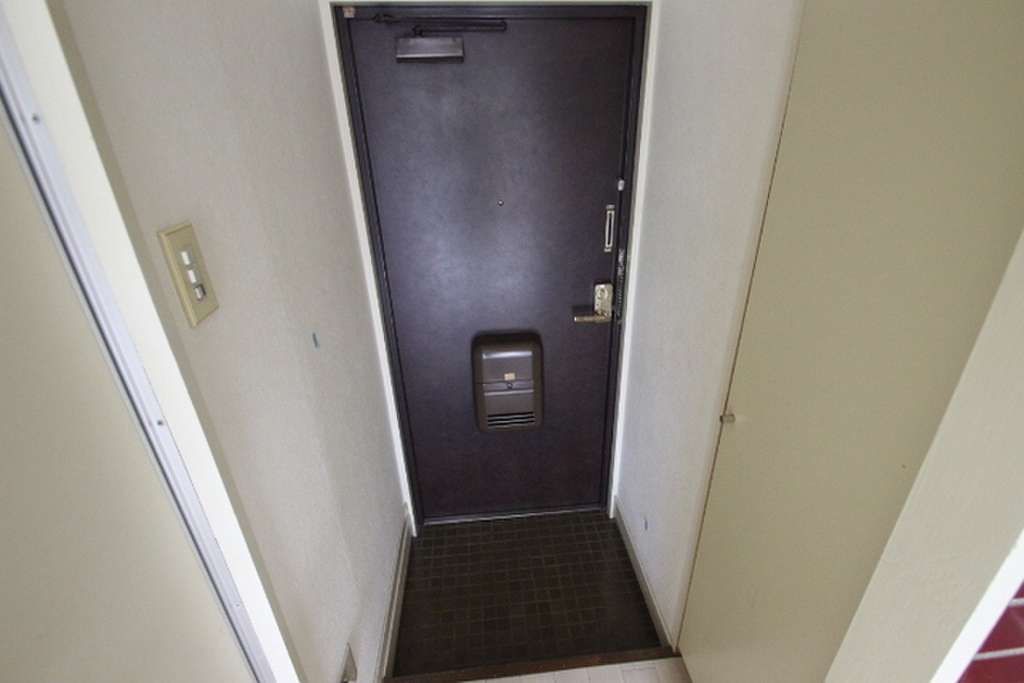 (8/29) 玄関 (8/29) 玄関