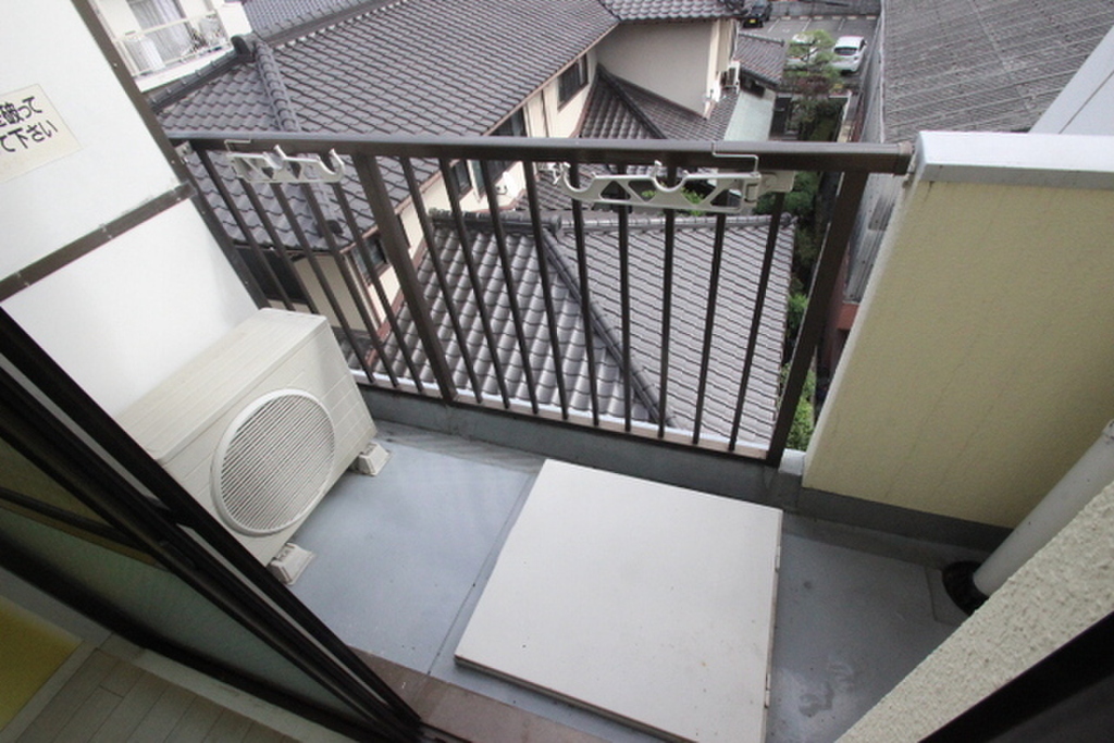(13/29) バルコニー (13/29) バルコニー