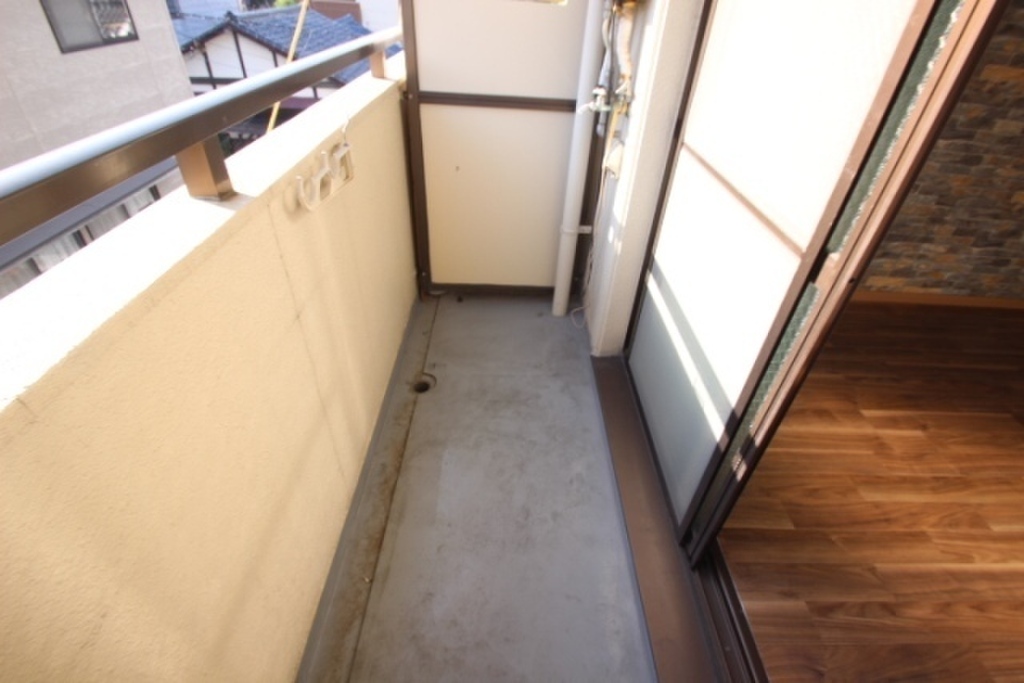 (13/26) バルコニー (13/26) バルコニー