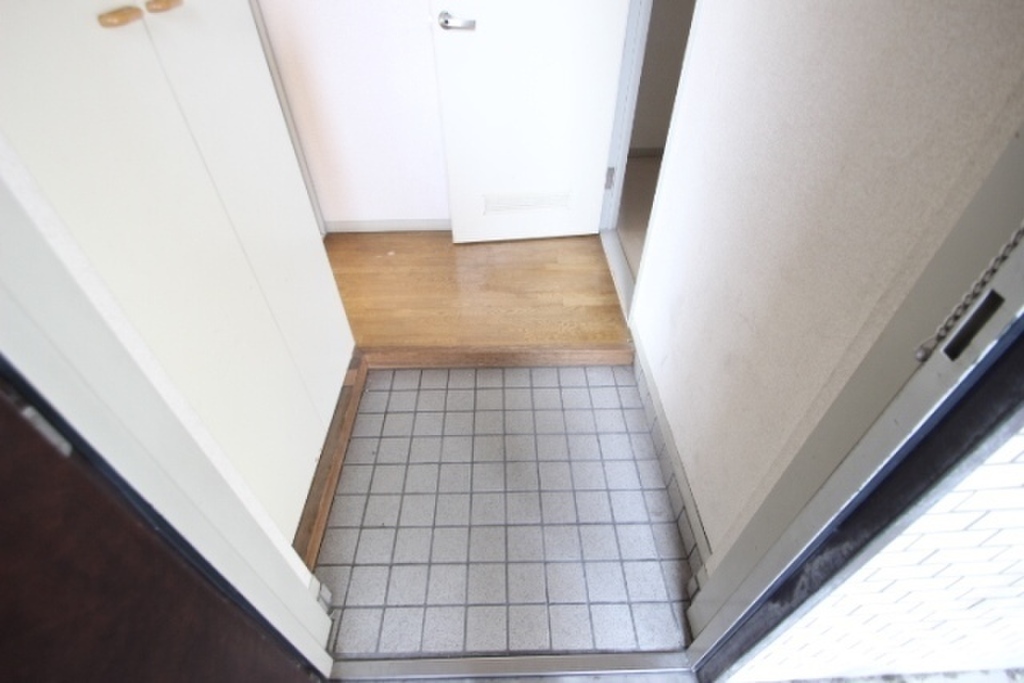 (6/31) 玄関 (6/31) 玄関