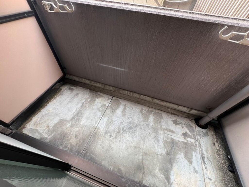 (13/27) バルコニー