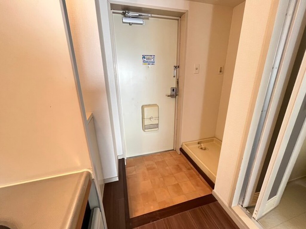 (10/25) 玄関 (10/25) 玄関