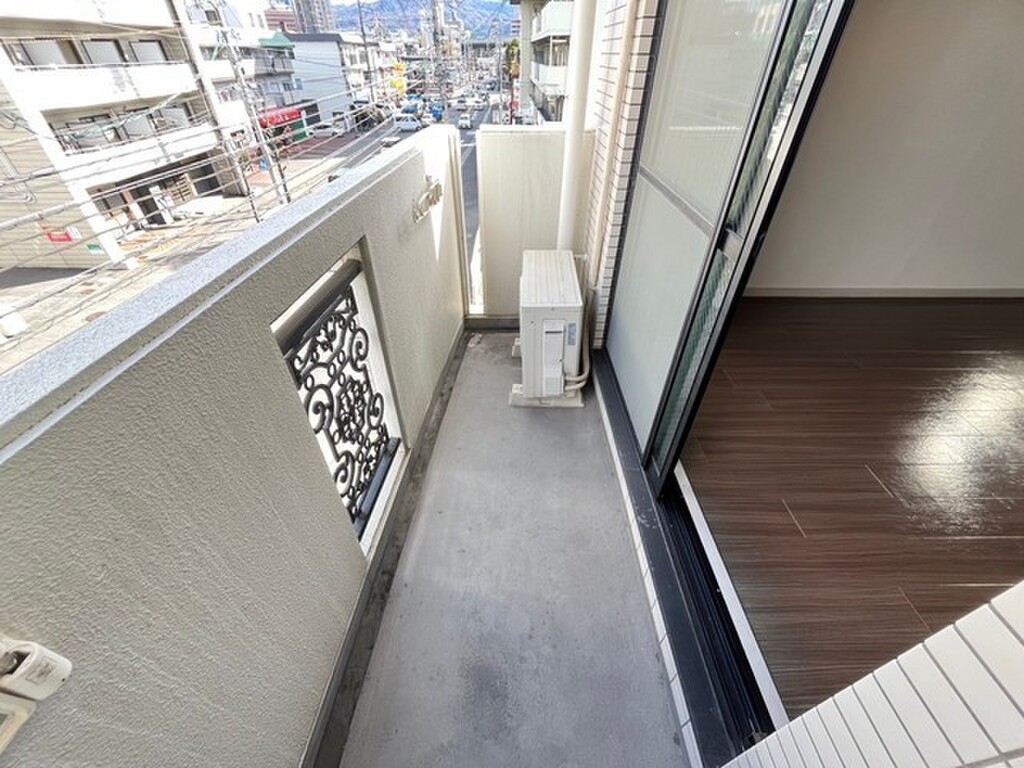 (11/25) バルコニー (11/25) バルコニー