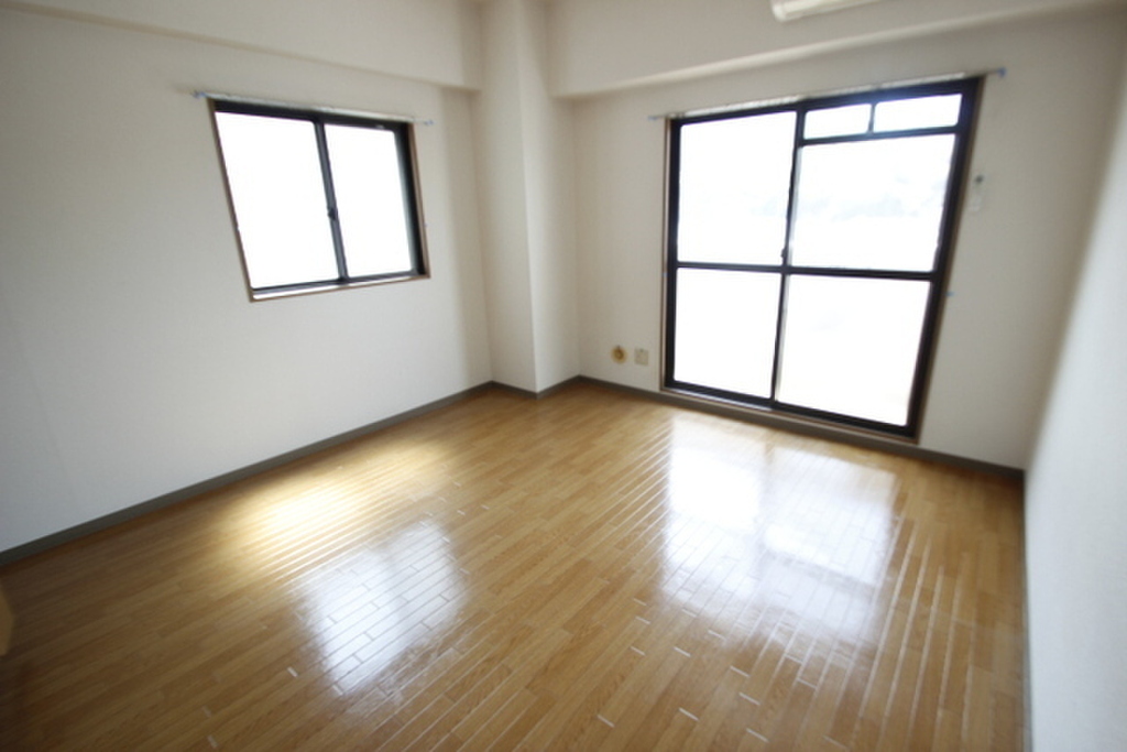 (2/26) 居室・リビング (2/26) 居室・リビング