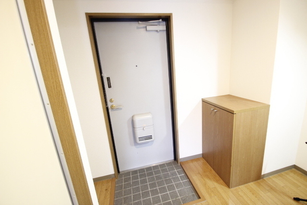 (13/26) 玄関 (13/26) 玄関