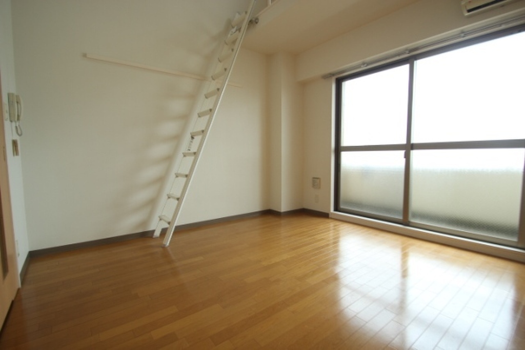 (2/27) 居室・リビング (2/27) 居室・リビング