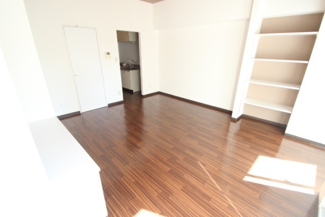 ソルヴェール舟入本町