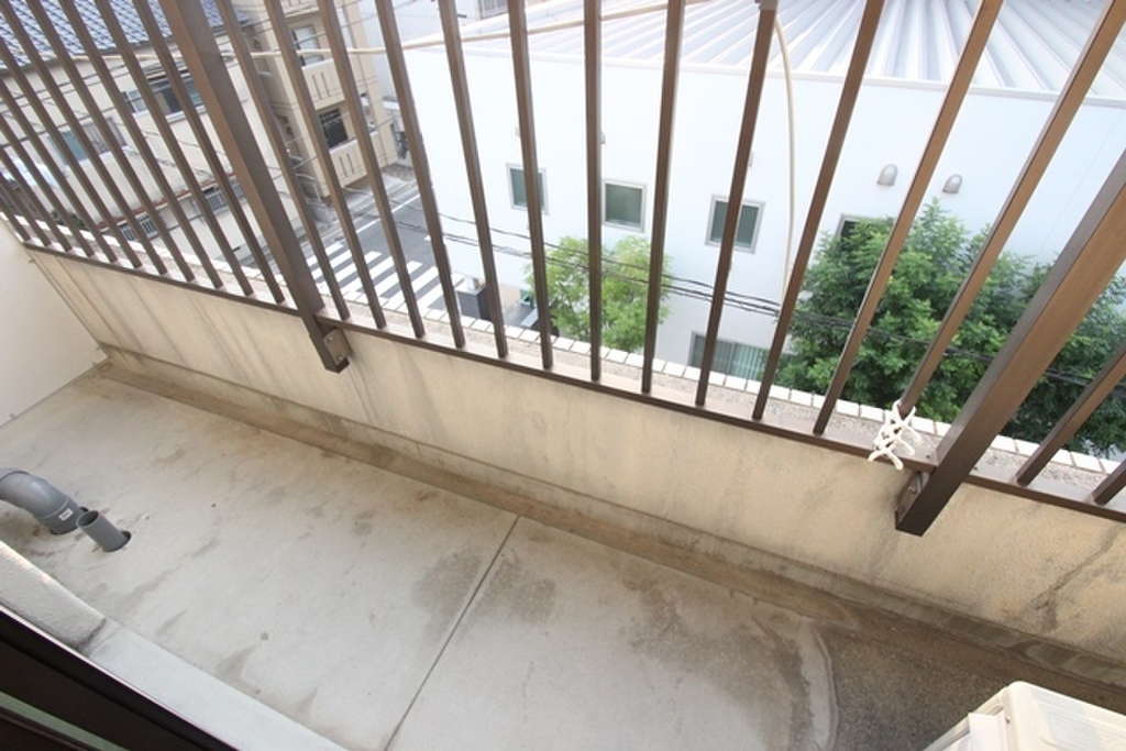 (10/23) バルコニー