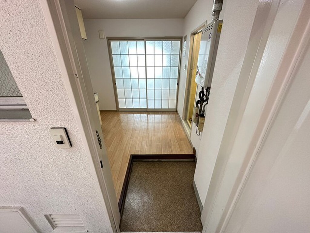 (6/27) 玄関 (6/27) 玄関