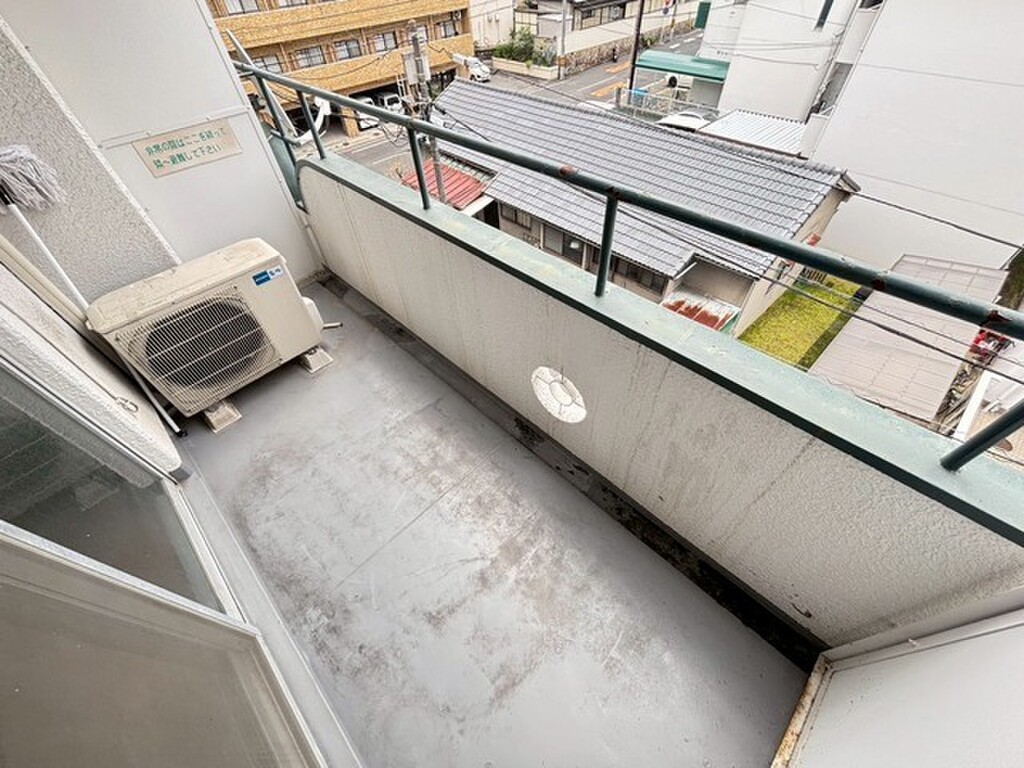 (11/26) バルコニー (11/26) バルコニー