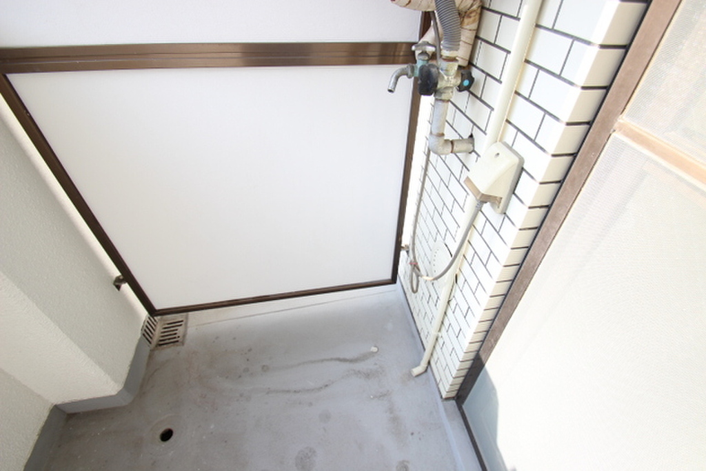 (15/32) 室内洗濯機置場