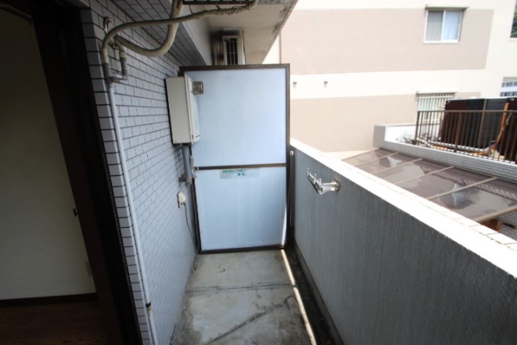 (7/33) バルコニー