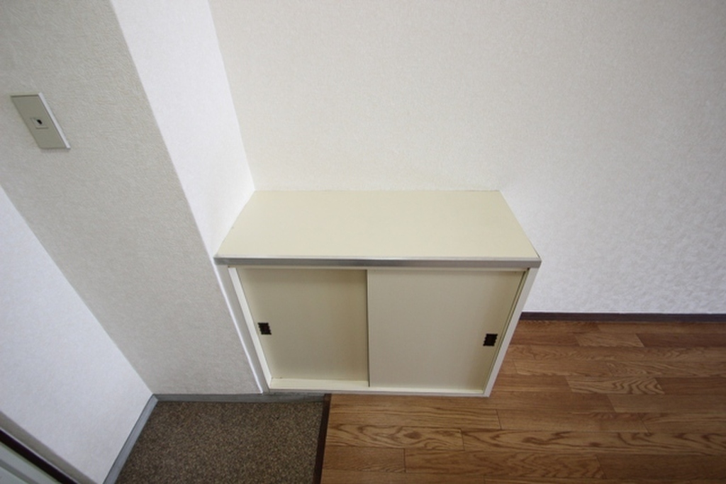 (5/32) 下駄箱 (5/32) 下駄箱