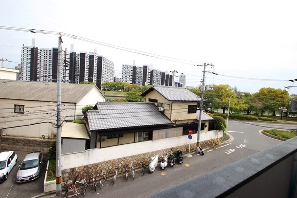 (20/32) 眺望 (20/32) 眺望