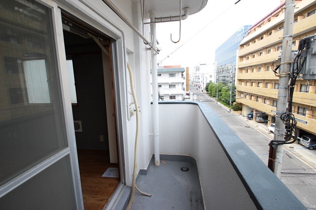 (9/32) バルコニー (9/32) バルコニー