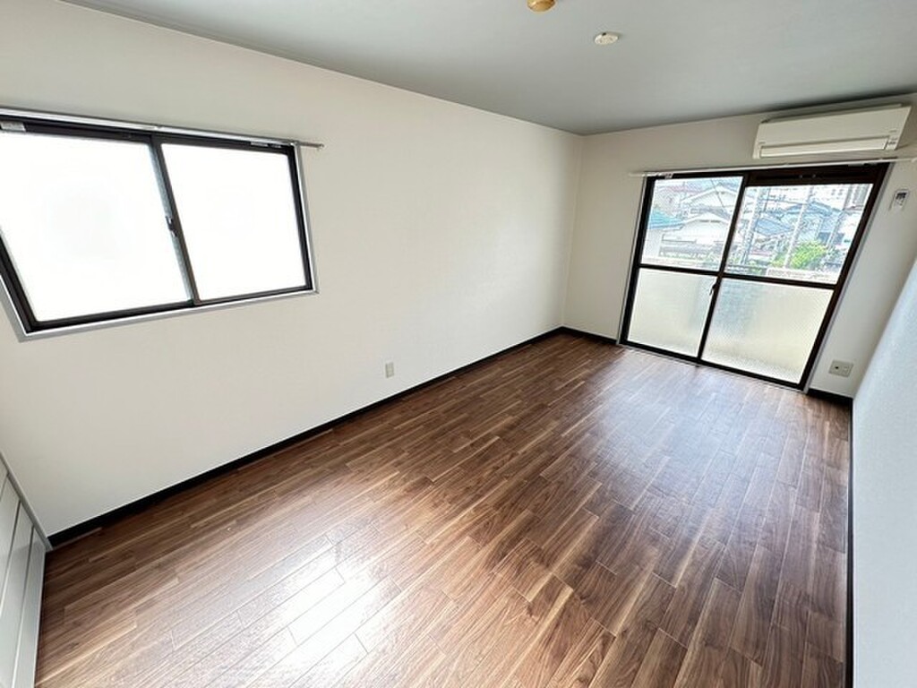 (2/24) 居室・リビング (2/24) 居室・リビング