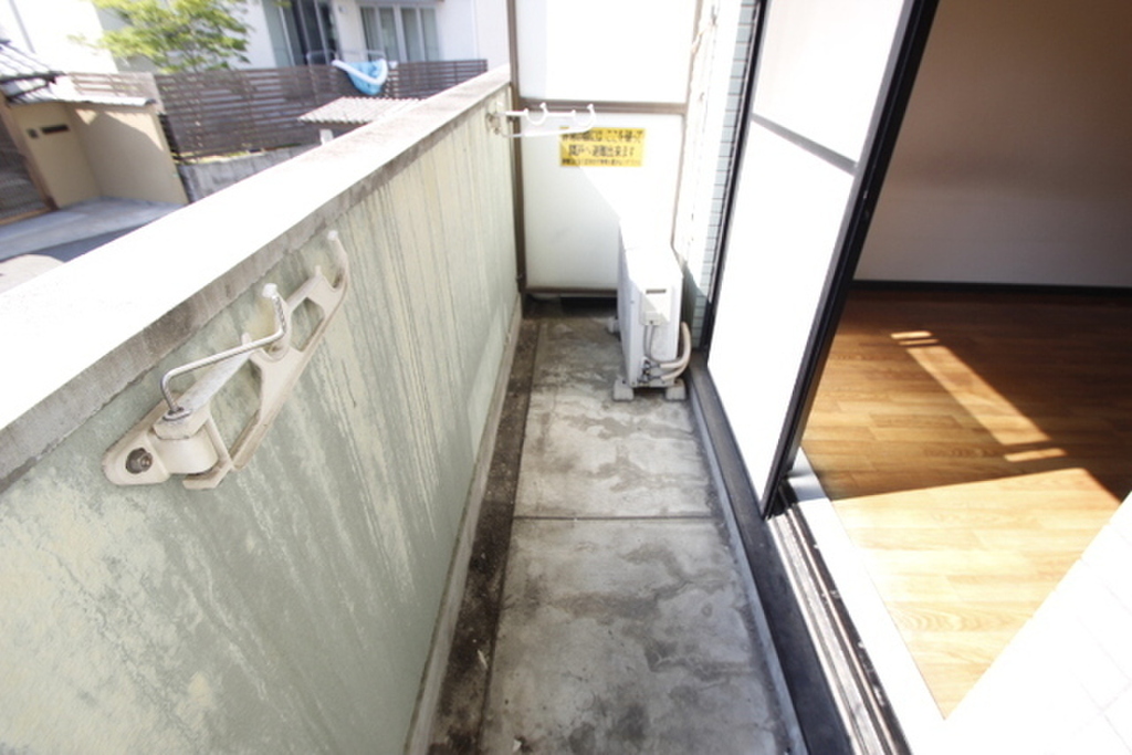 (13/24) バルコニー (13/24) バルコニー