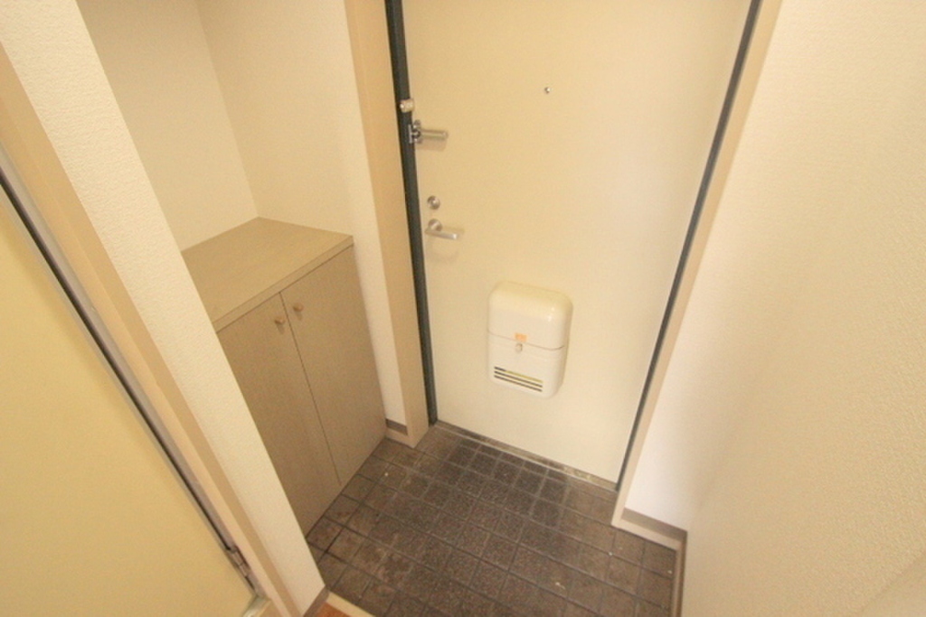 (8/24) 玄関 (8/24) 玄関