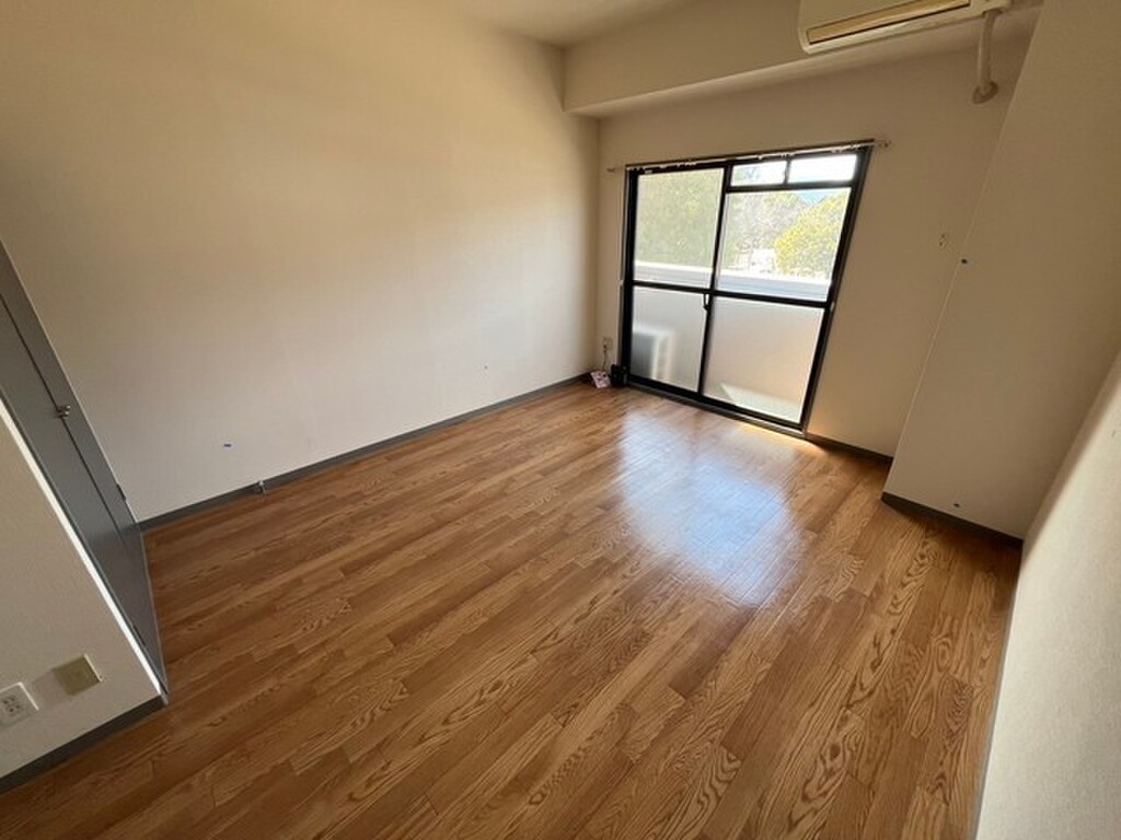 (15/27) 居室・リビング