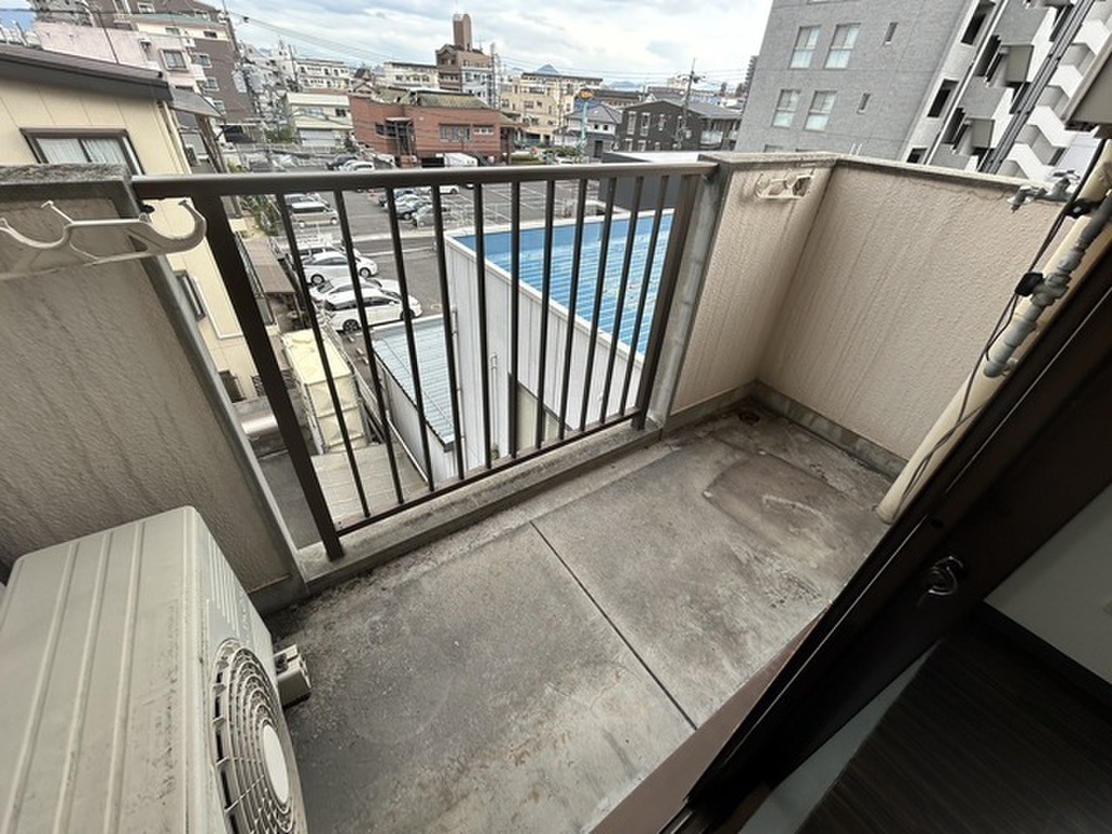 (2/26) バルコニー
