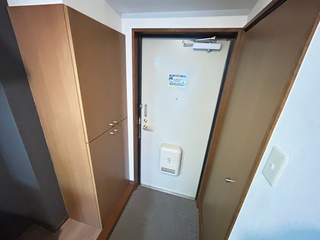 (13/23) 玄関 (13/23) 玄関