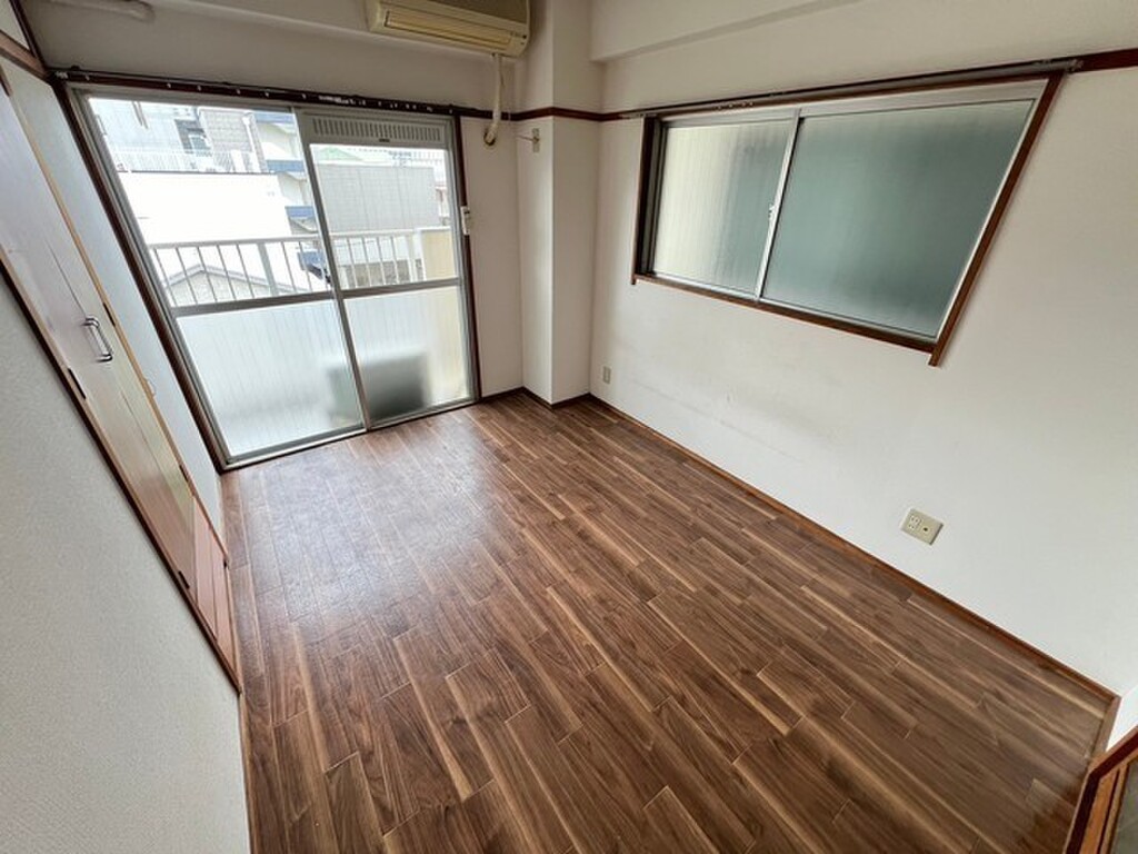 (14/28) 居室・リビング