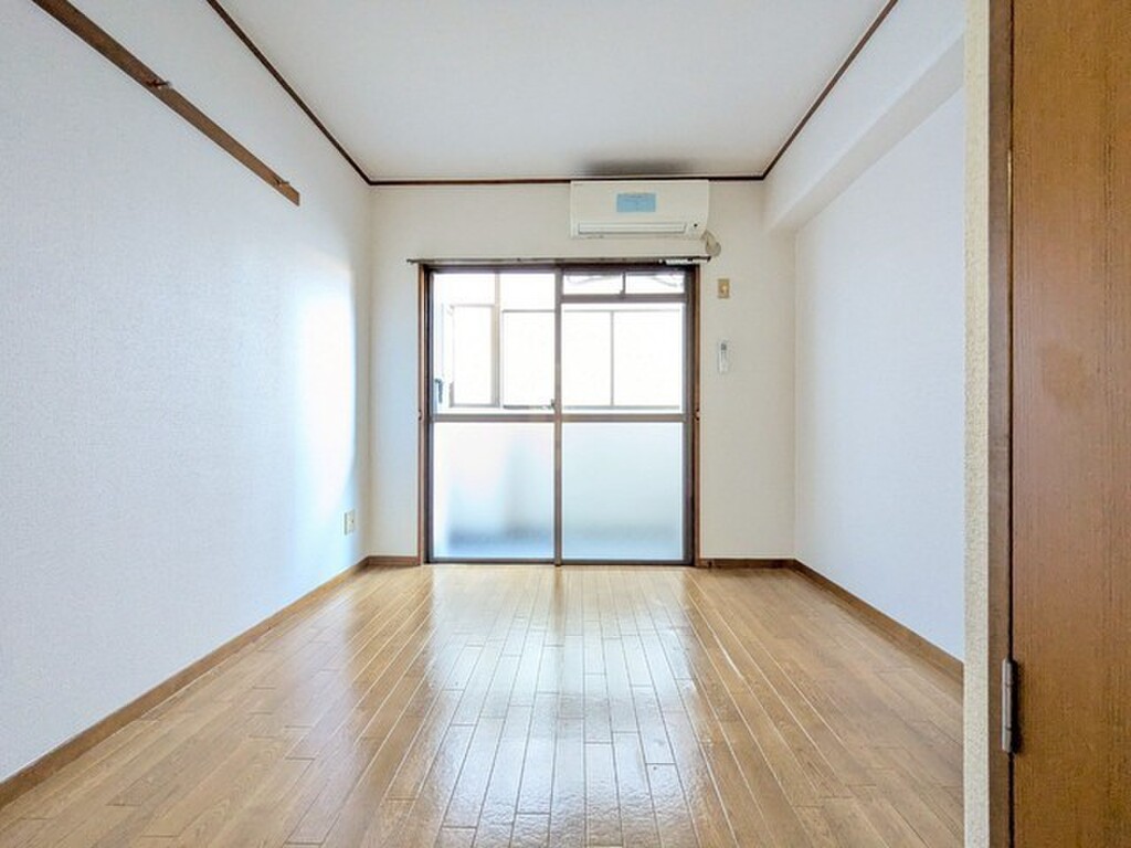 (4/29) 居室・リビング (4/29) 居室・リビング