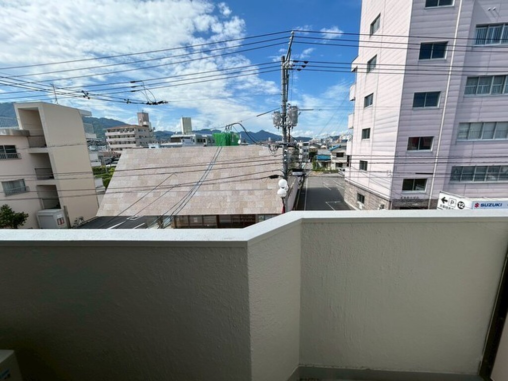 (13/26) バルコニー (13/26) バルコニー