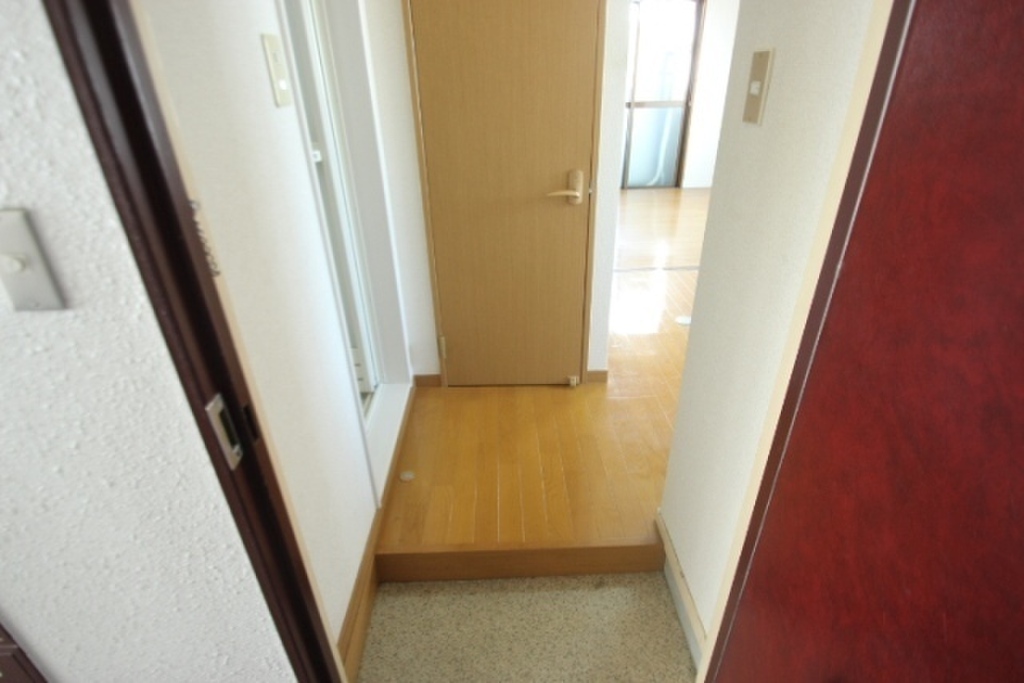 (6/25) 玄関 (6/25) 玄関