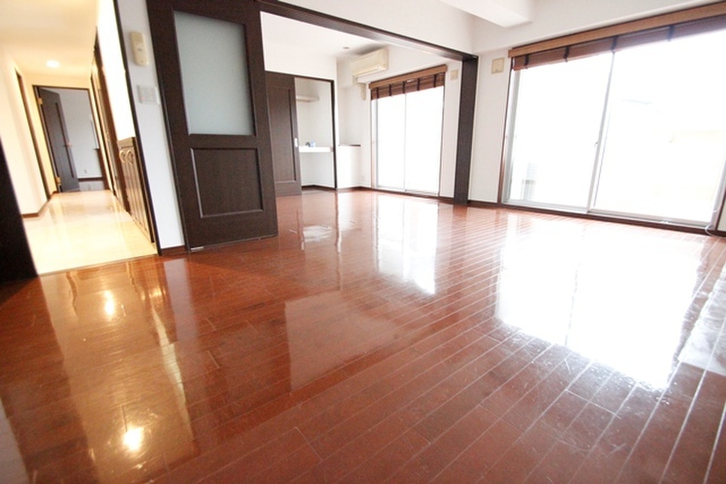 (10/33) 居室・リビング