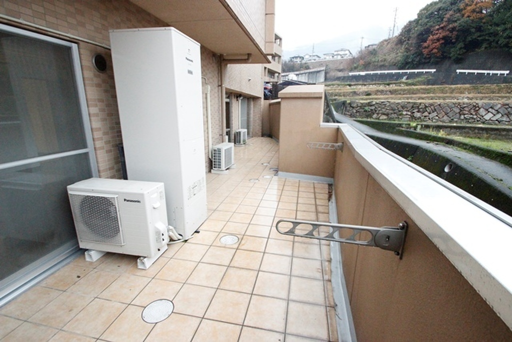 (19/33) バルコニー