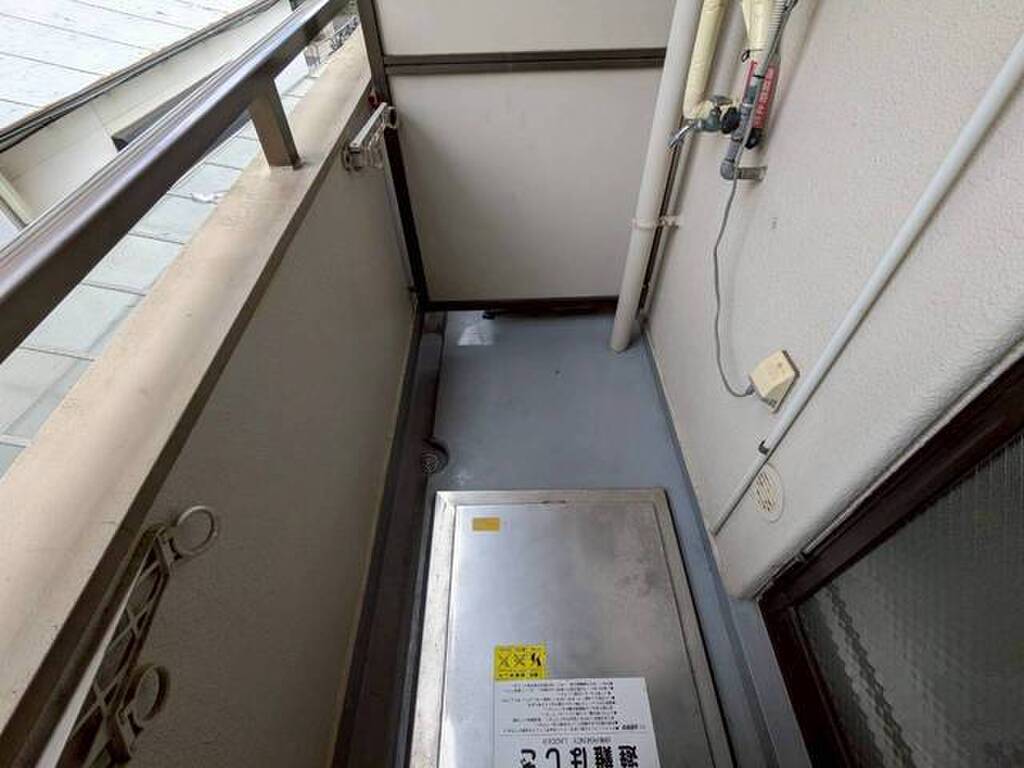 (10/26) バルコニー (10/26) バルコニー