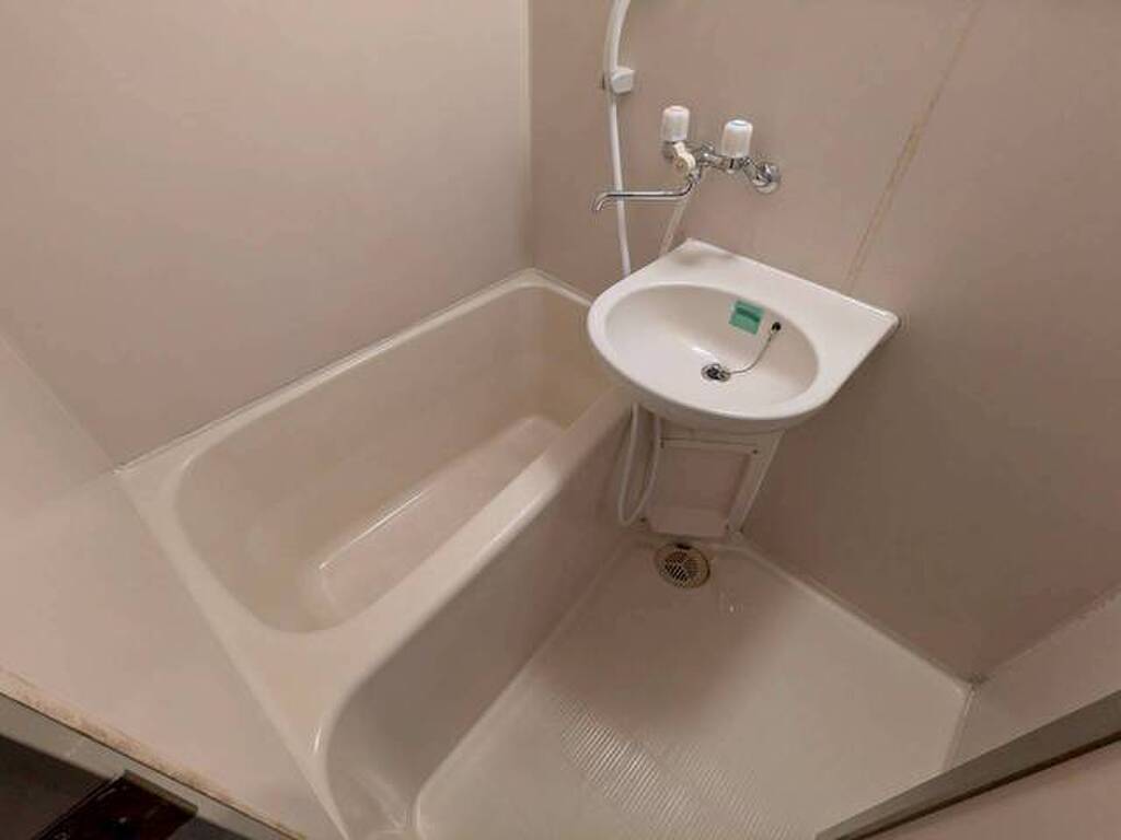 (13/26) バス (13/26) バス