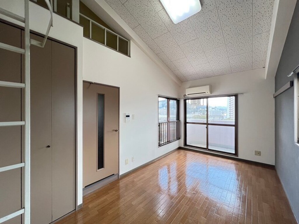 (15/28) 居室・リビング (15/28) 居室・リビング