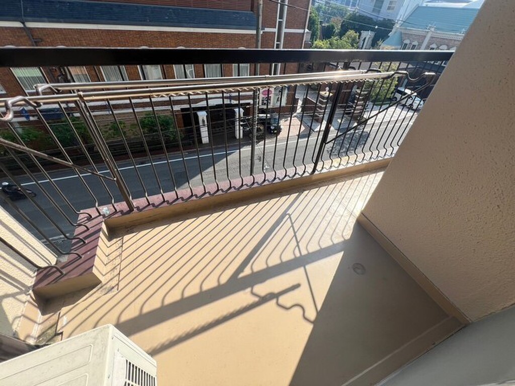 (10/25) バルコニー