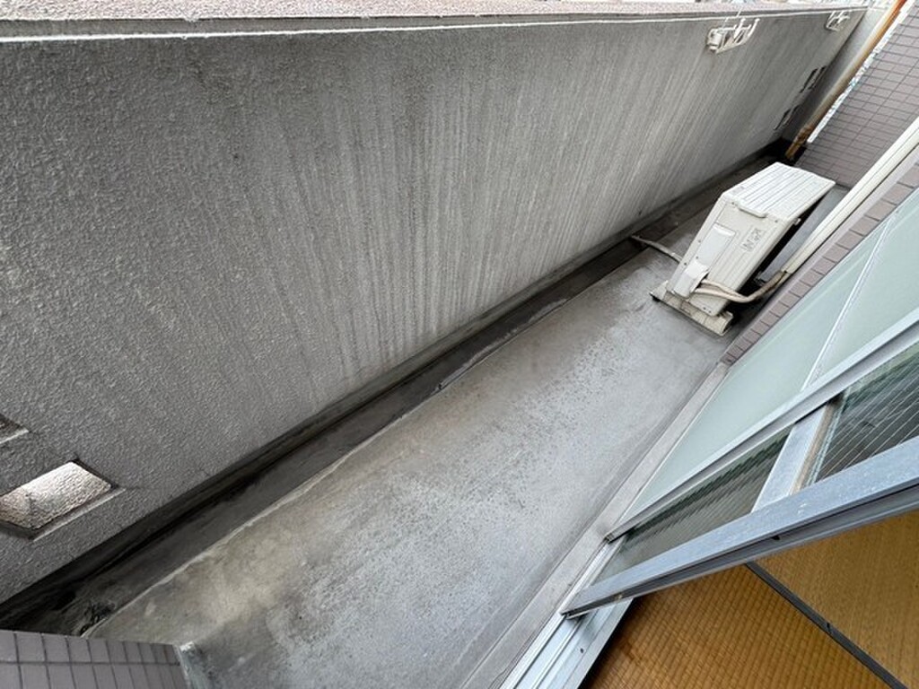 (13/25) バルコニー (13/25) バルコニー