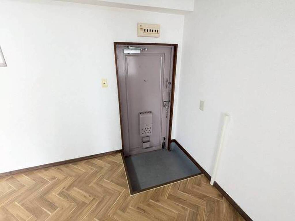 (8/29) 玄関 (8/29) 玄関