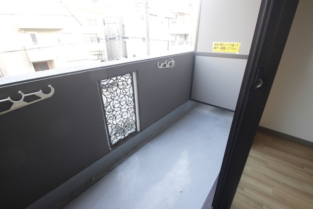 エールマンスリー宇品神田弐番館 1K バルコニー