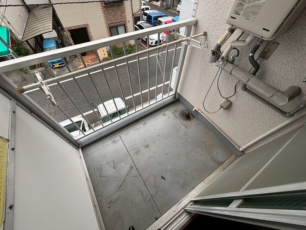 (14/27) バルコニー