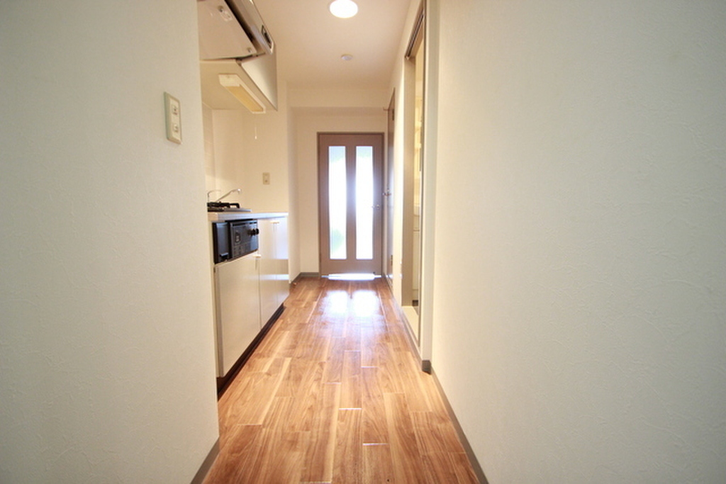 (8/25) 玄関 (8/25) 玄関