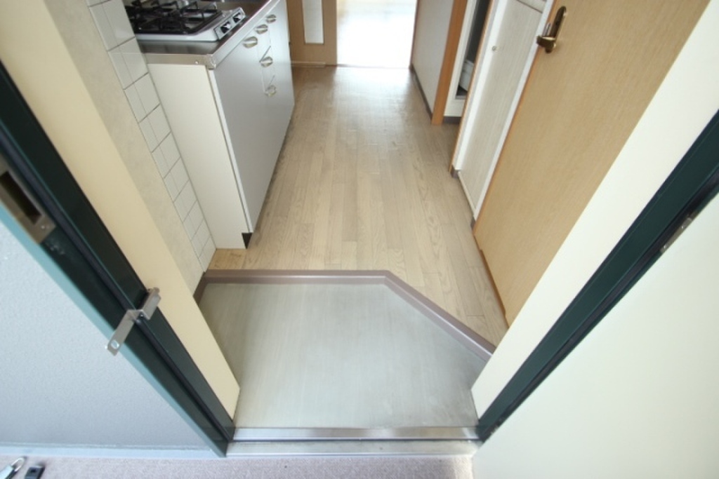 (6/28) 玄関 (6/28) 玄関