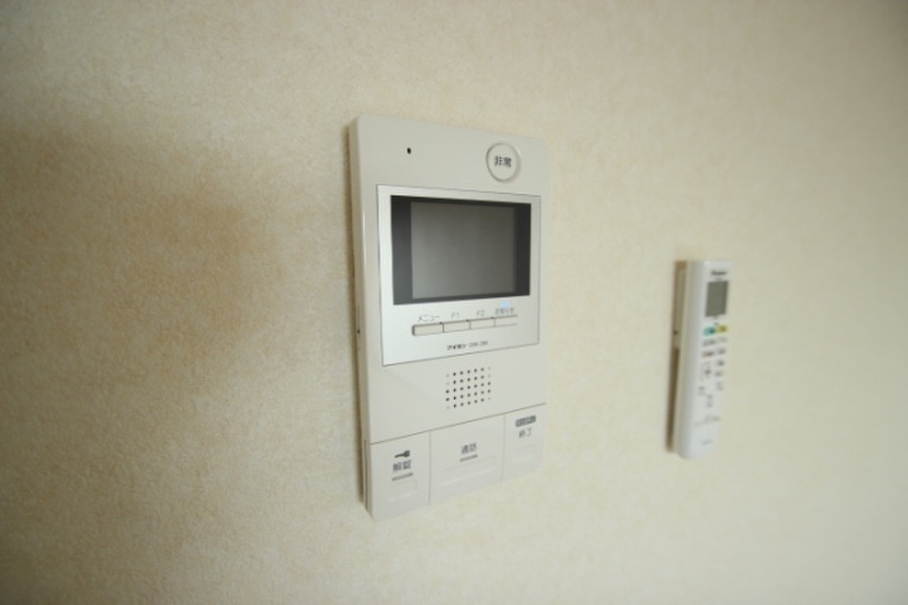 (9/28) インターホン (9/28) インターホン