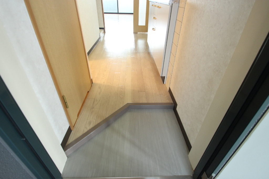 (5/27) 玄関 (5/27) 玄関