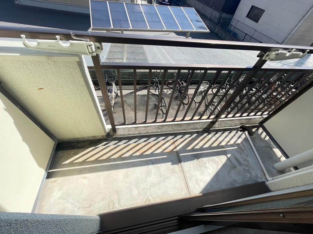 (13/30) バルコニー