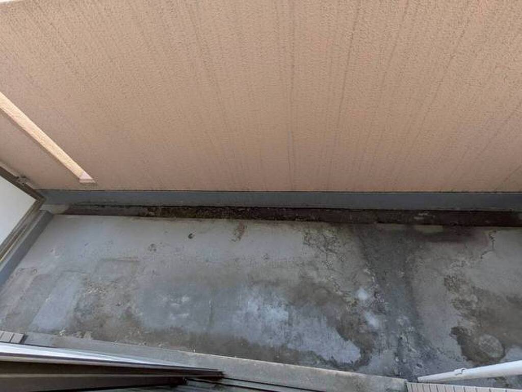 (13/29) バルコニー