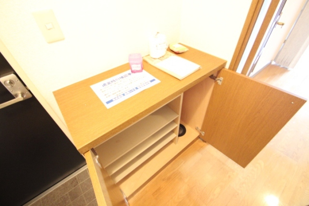 (7/26) 玄関 (7/26) 玄関