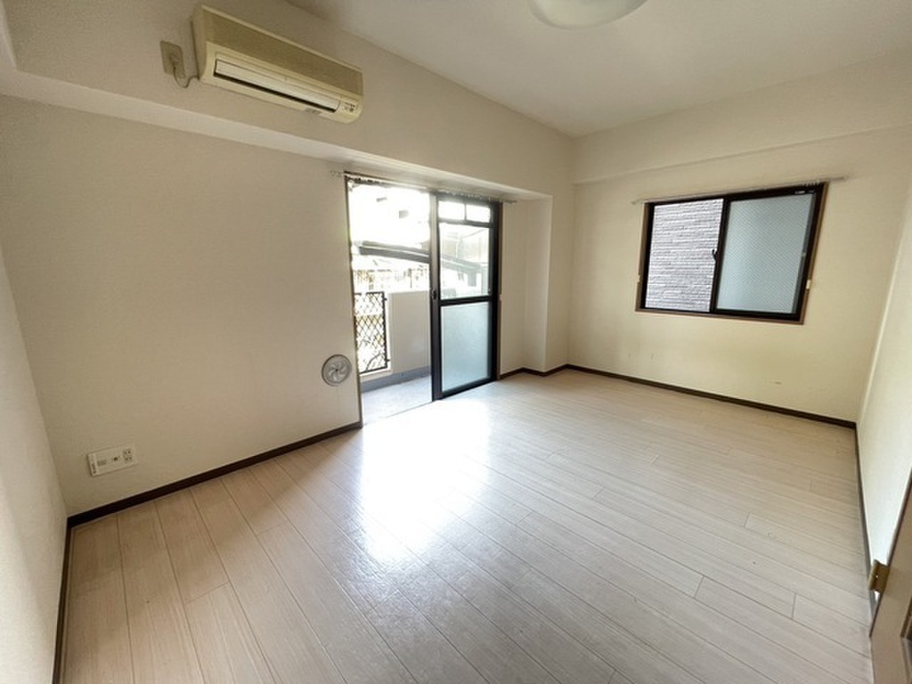 (2/26) 居室・リビング (2/26) 居室・リビング