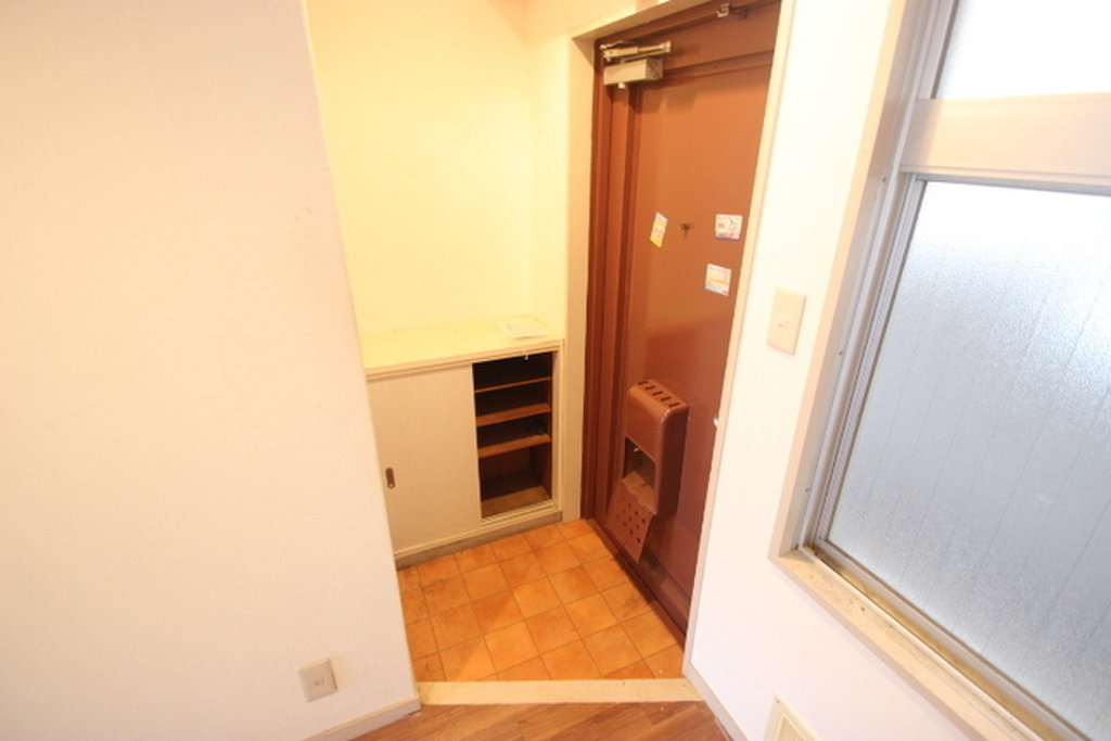 (6/24) 玄関 (6/24) 玄関