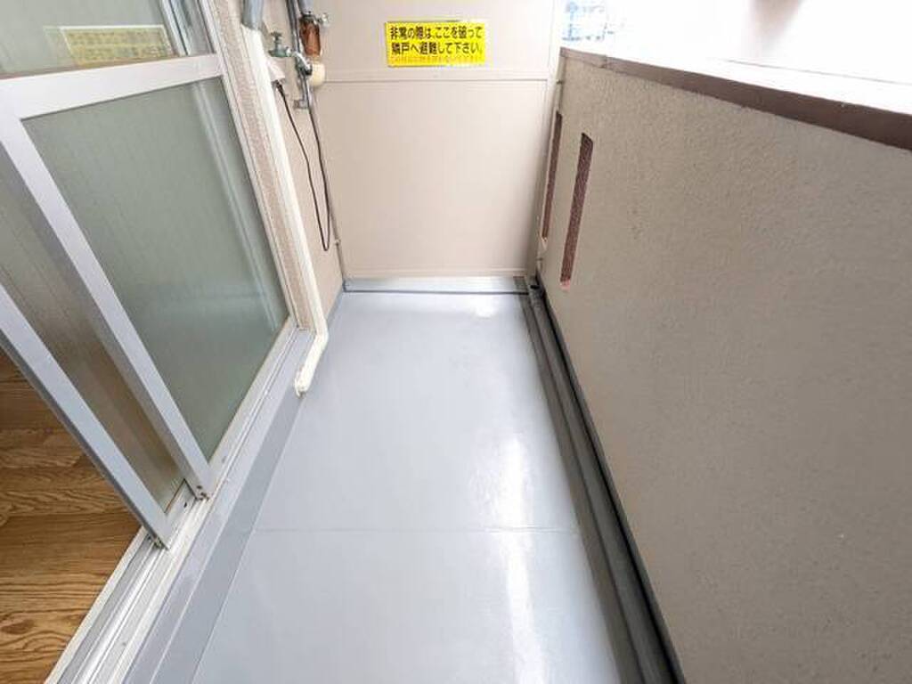 (11/25) バルコニー