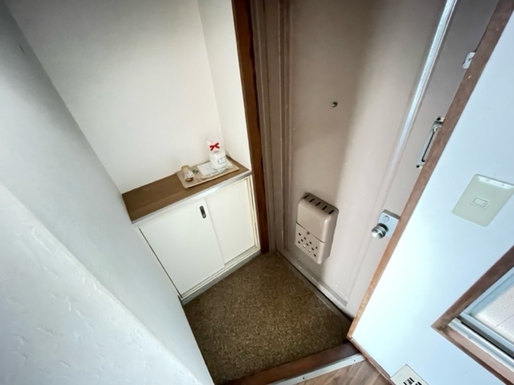 (9/24) 玄関 (9/24) 玄関